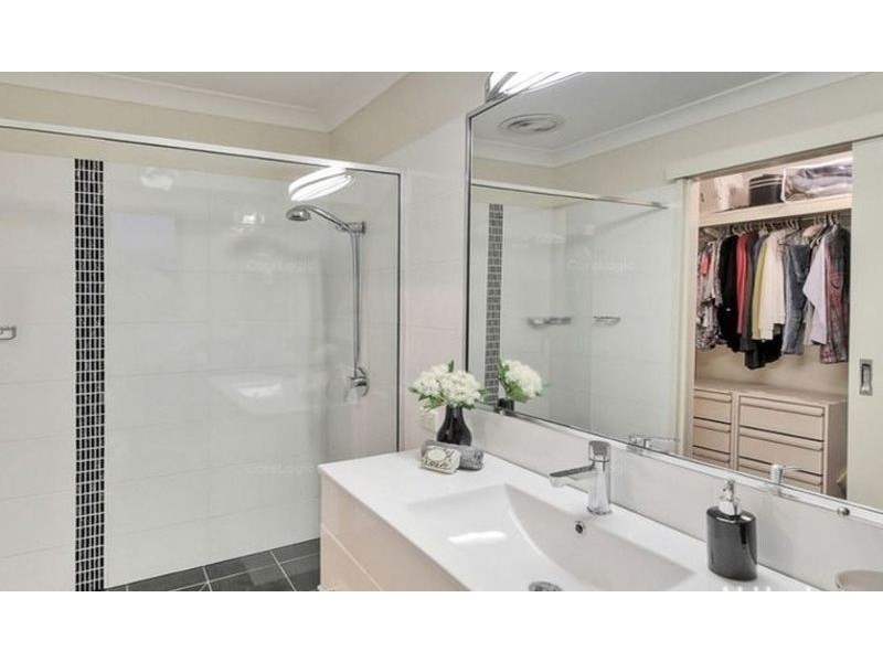 4 Earl Street, Runcorn QLD 4113