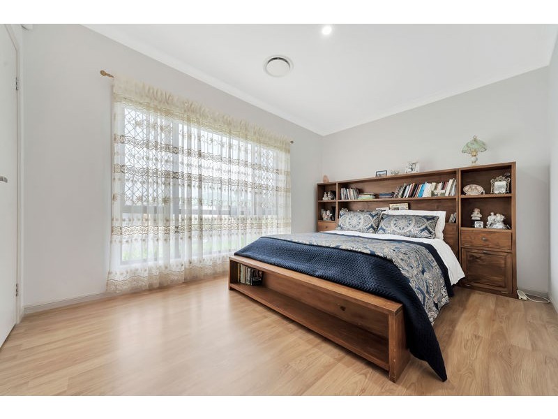 8 Zachary Court, Hillcrest QLD 4118