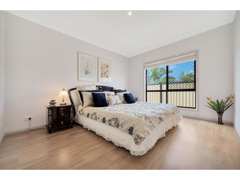 8 Zachary Court, Hillcrest QLD 4118