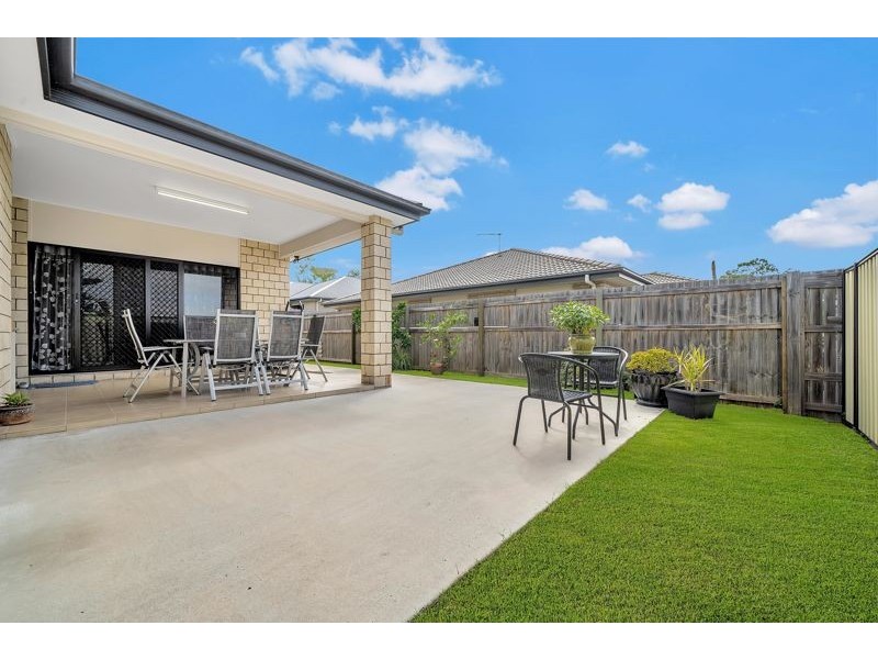 8 Zachary Court, Hillcrest QLD 4118