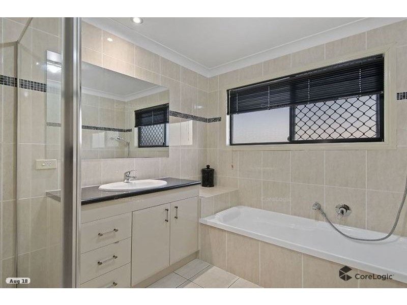 7 Breezeway Court, Kuraby QLD 4112