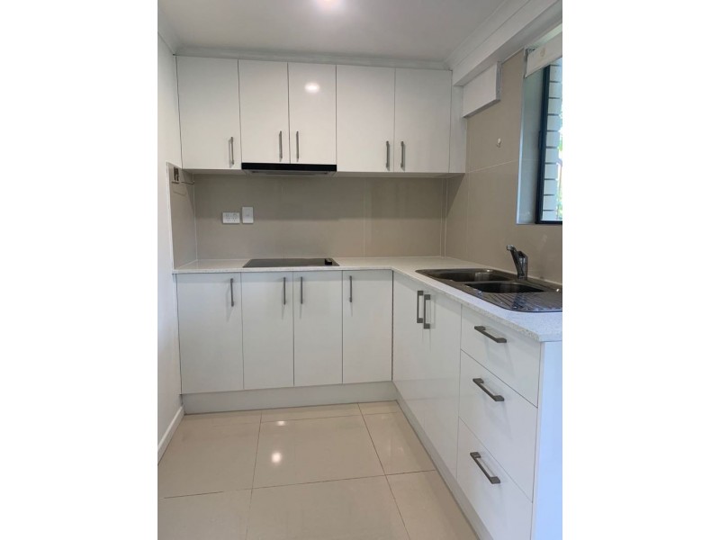 27 Gaillardia st, Macgregor QLD 4109