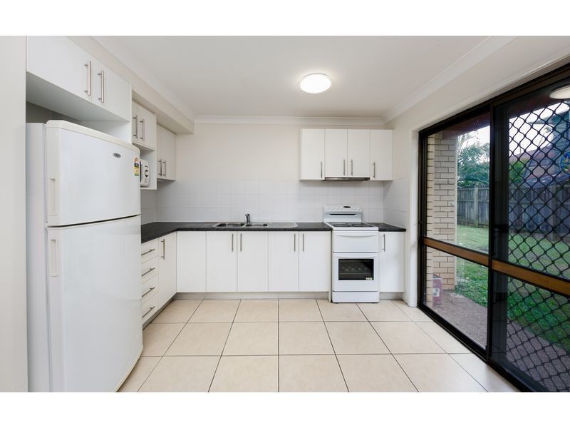 1/52 Carnaby street, Macgregor QLD 4109