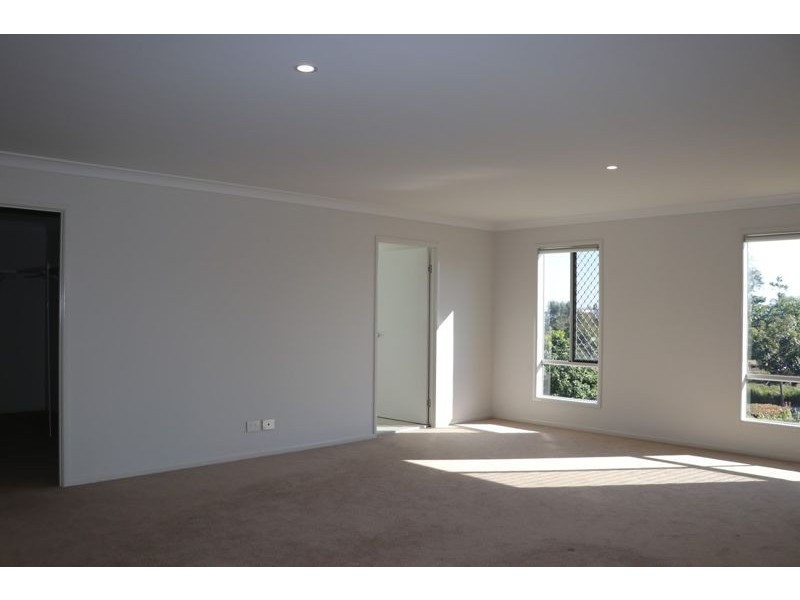 23 Skyview Avenue, Rochedale QLD 4123