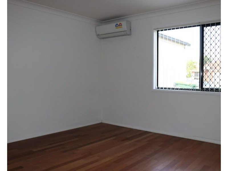 2A Starshine Street, Meadowbrook QLD 4131