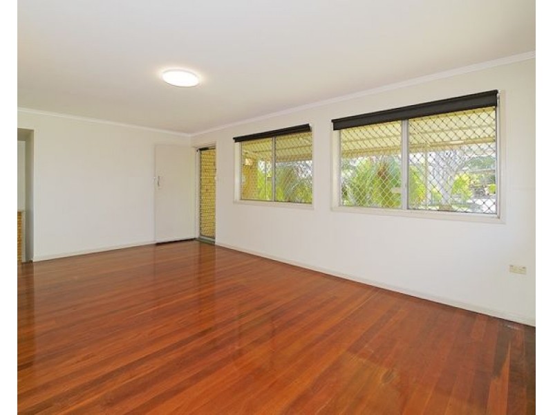 21 Longridge Street, Macgregor QLD 4109