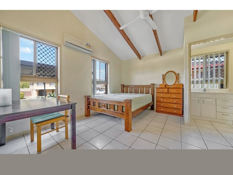 58 Baroda St, Coopers Plains QLD 4108