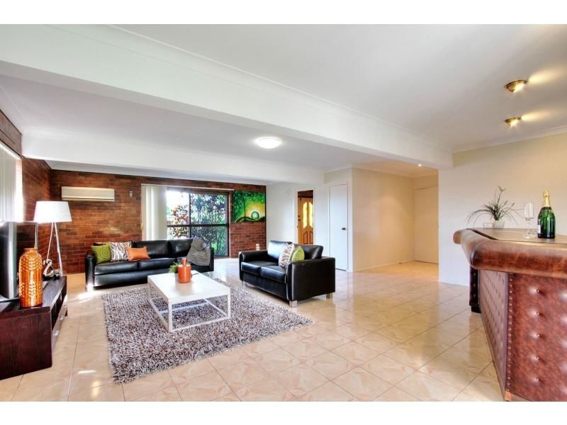 26 Cornflower Street, Mansfield QLD 4122