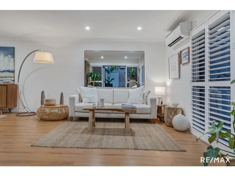 2/2242 Logan Road, Upper Mount Gravatt QLD 4122