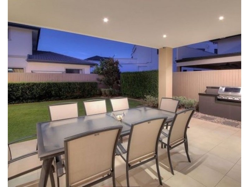 52 Dandelion Street, Eight Mile Plains QLD 4113