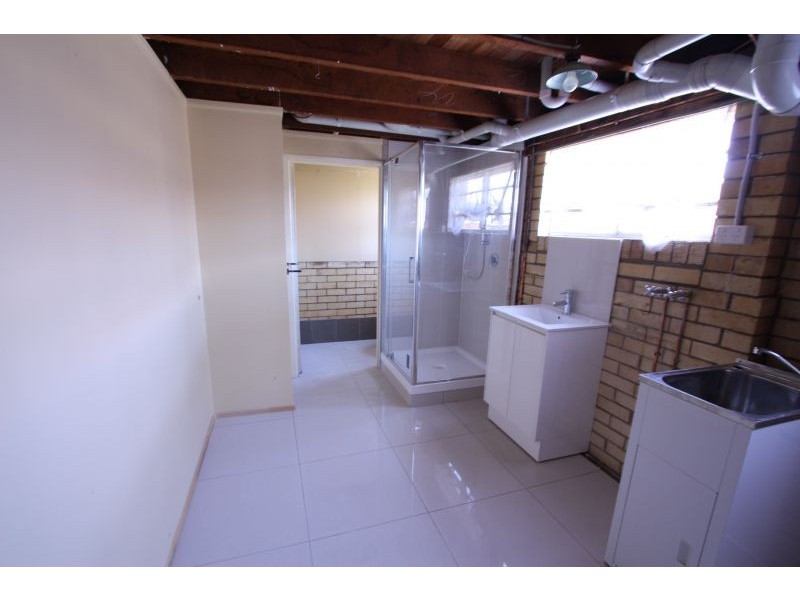 Granny Flat /21 Longridge St, Macgregor QLD 4109