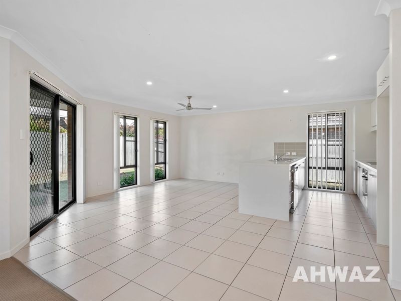 16 Oasis Court, Marsden QLD 4132