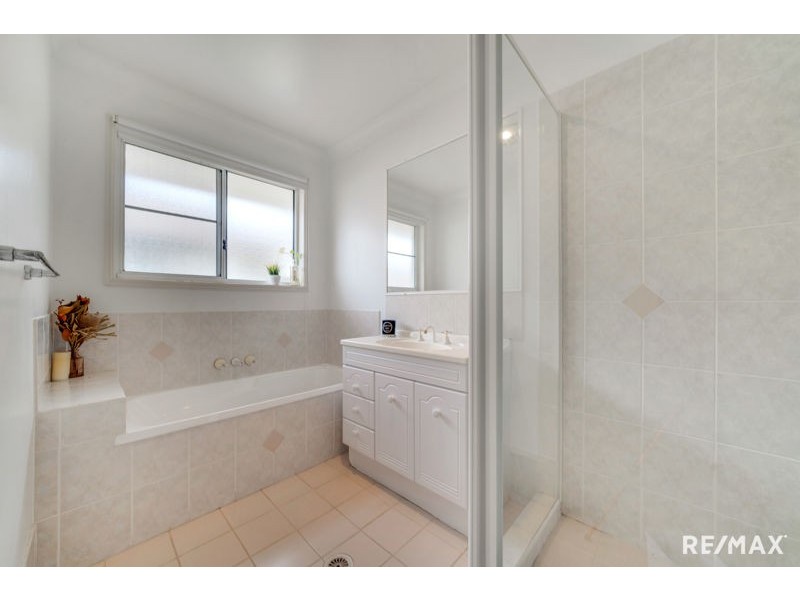 11/12 Angel Street, Eight Mile Plains QLD 4113