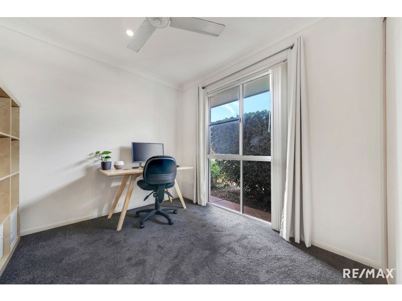 11/12 Angel Street, Eight Mile Plains QLD 4113