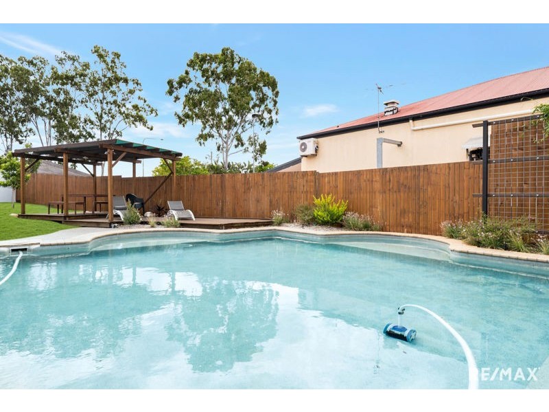 11/12 Angel Street, Eight Mile Plains QLD 4113