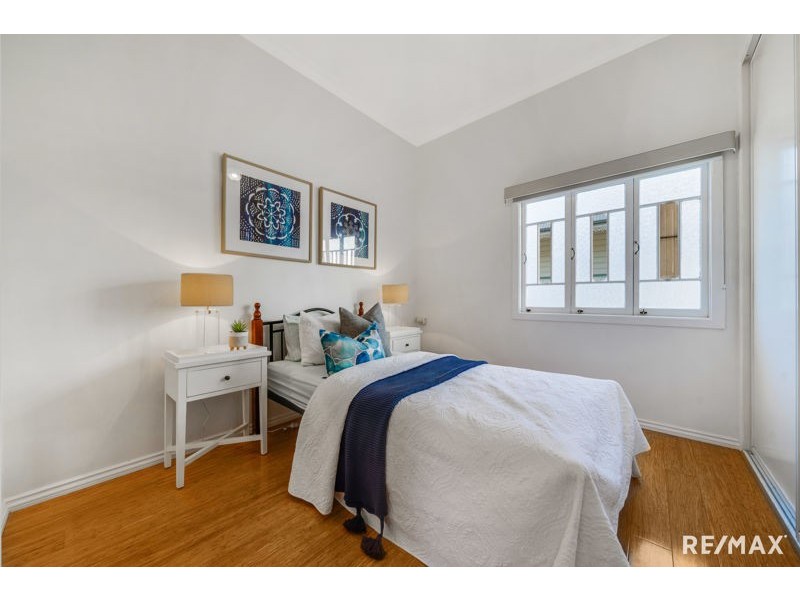 34 Lindon Street, Dutton Park QLD 4102