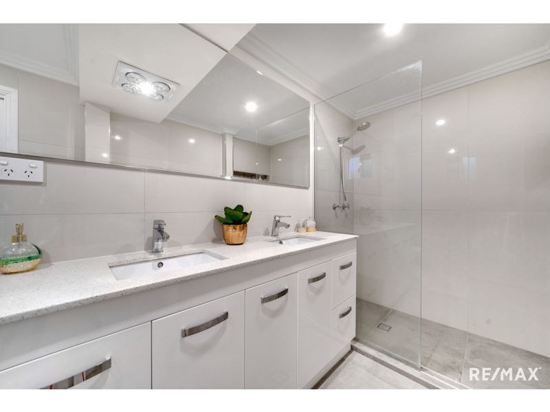 34 Lindon Street, Dutton Park QLD 4102