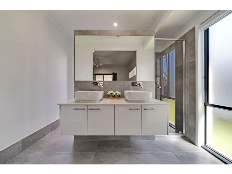 26 Kourounis Street, Logan Reserve QLD 4133