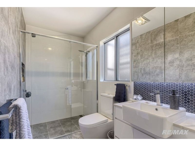 15 Alter Street, Wynnum West QLD 4178