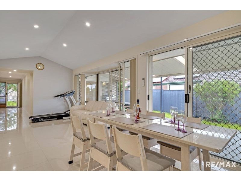 40 Orania Crescent, Calamvale QLD 4116