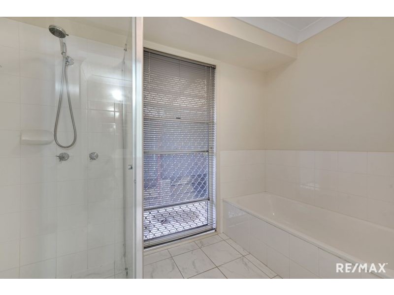 40 Orania Crescent, Calamvale QLD 4116