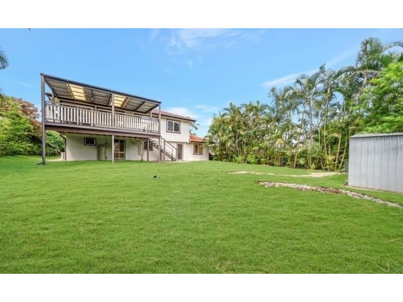 16 Clarinda avenue, Springwood QLD 4127