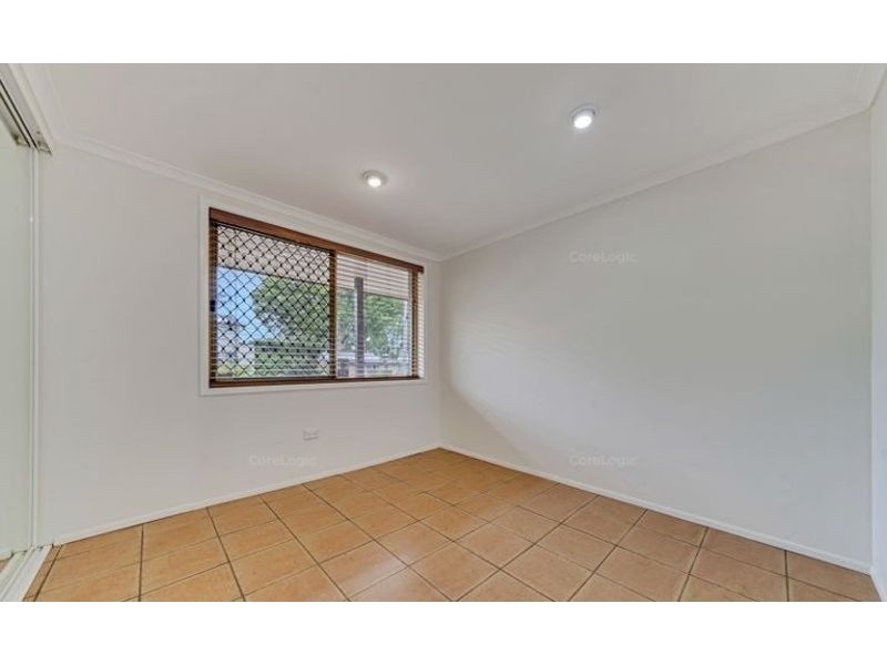 16 Clarinda avenue, Springwood QLD 4127