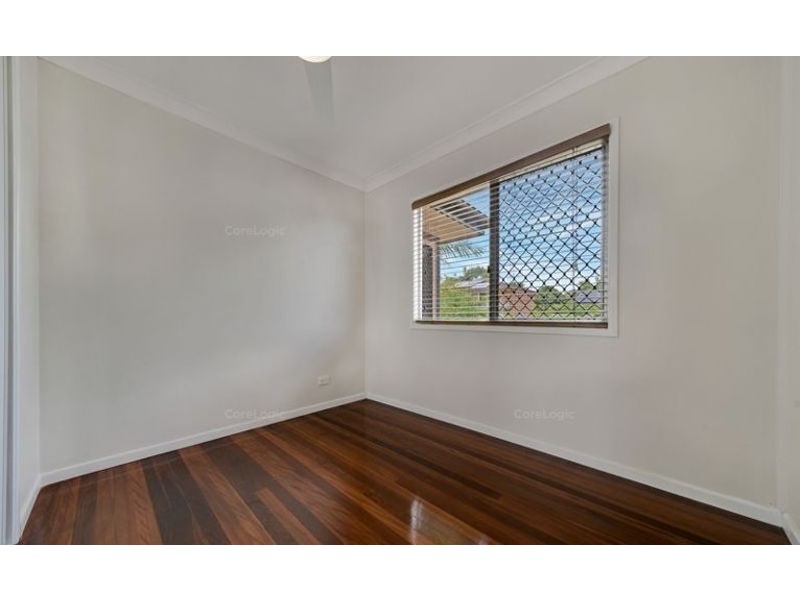 16 Clarinda avenue, Springwood QLD 4127