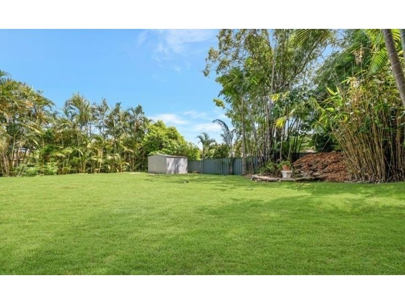 16 Clarinda avenue, Springwood QLD 4127