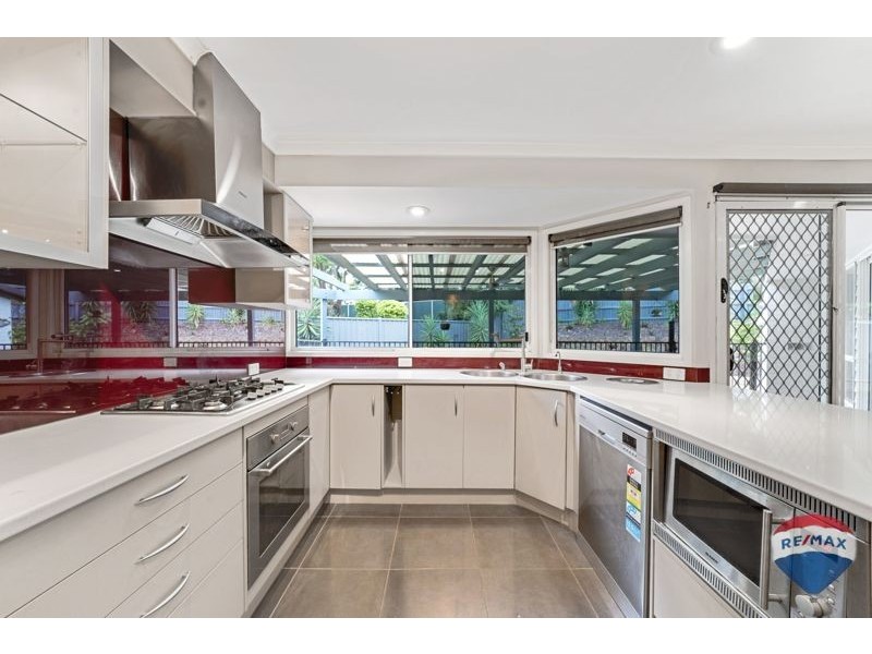 27 Pinewood Court, Algester QLD 4115