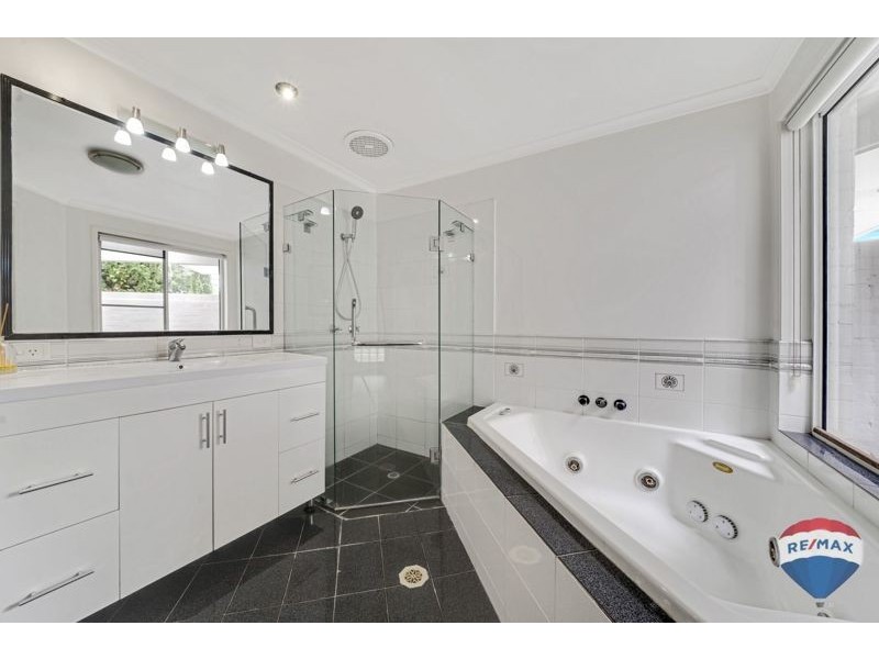 27 Pinewood Court, Algester QLD 4115