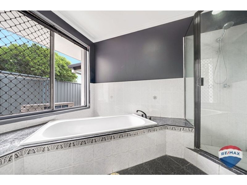 27 Pinewood Court, Algester QLD 4115