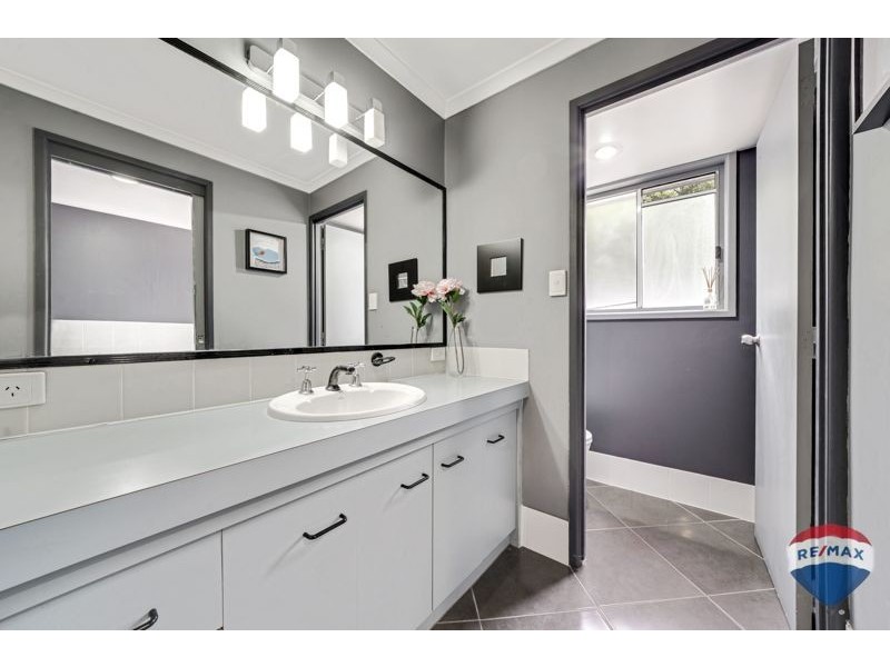 27 Pinewood Court, Algester QLD 4115