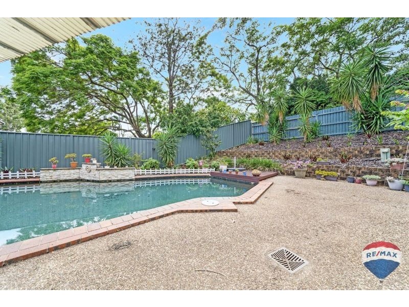 27 Pinewood Court, Algester QLD 4115