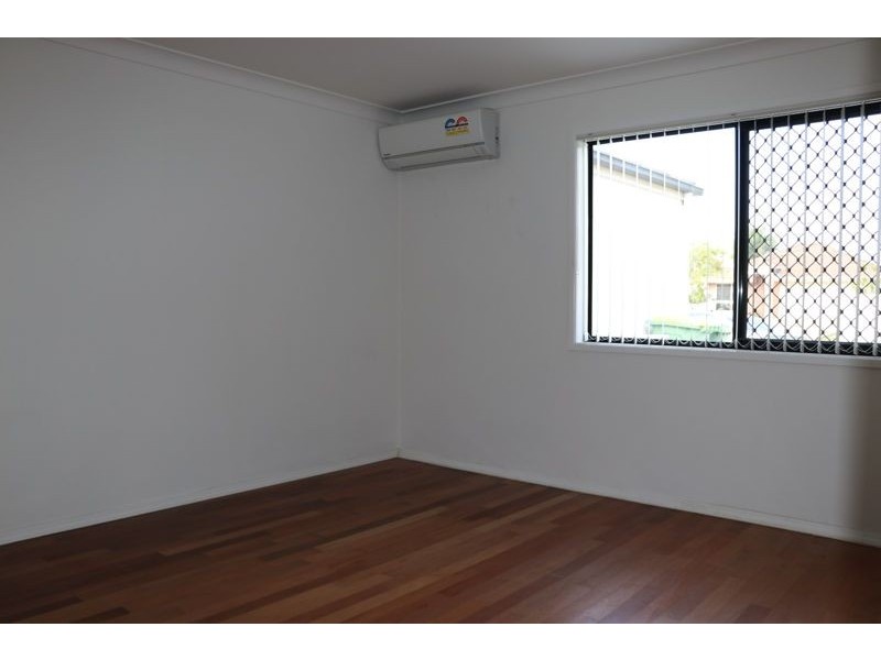 2A Starshine Street, Meadowbrook QLD 4131