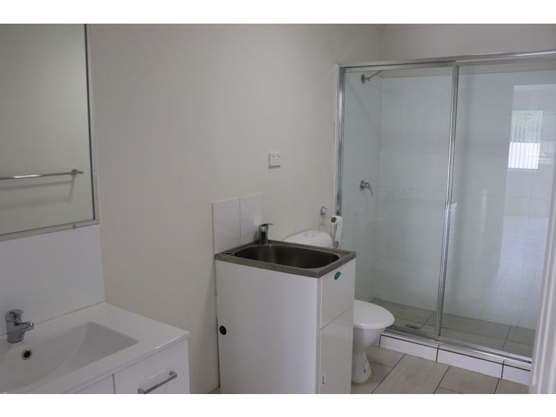 2A Starshine Street, Meadowbrook QLD 4131