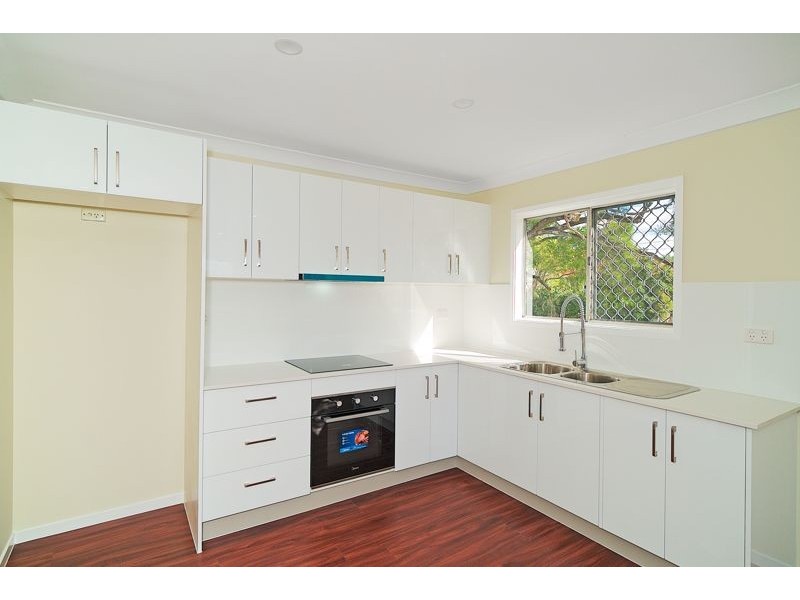 1 Rhea Aveune, Logan Central QLD 4114