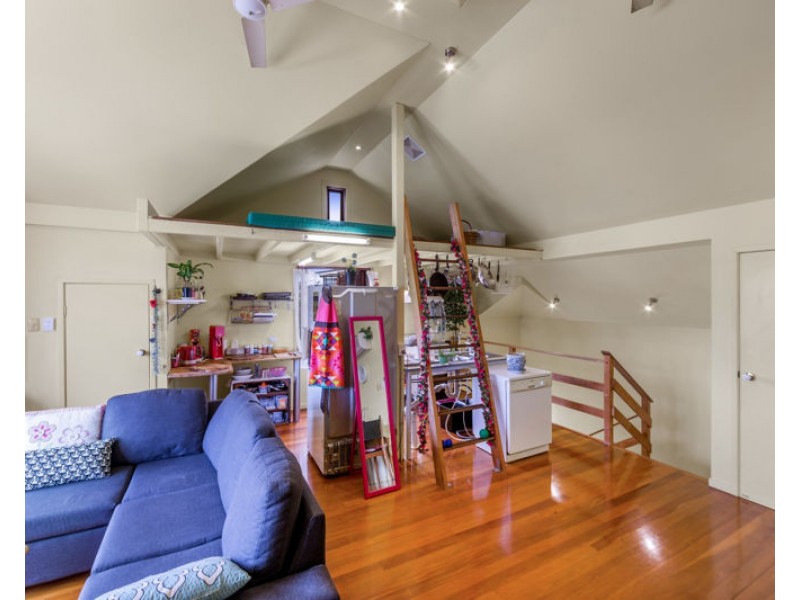 829B Esplanade, Lota QLD 4179
