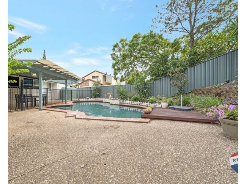 27 Pinewood Court, Algester QLD 4115