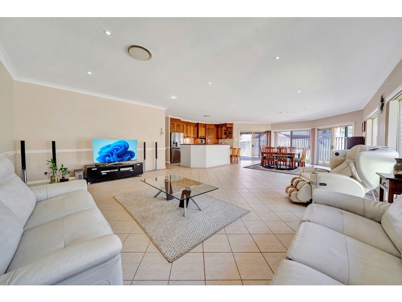 56 Lake Eyre Crescent, Parkinson QLD 4115