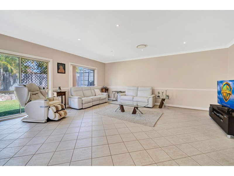 56 Lake Eyre Crescent, Parkinson QLD 4115