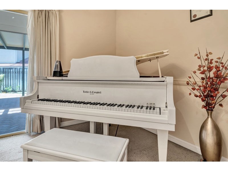 56 Lake Eyre Crescent, Parkinson QLD 4115