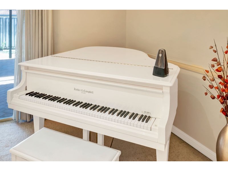 56 Lake Eyre Crescent, Parkinson QLD 4115