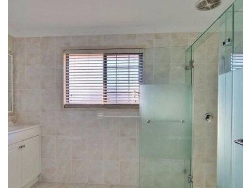 15 Ellendale Ct, Eight Mile Plains QLD 4113