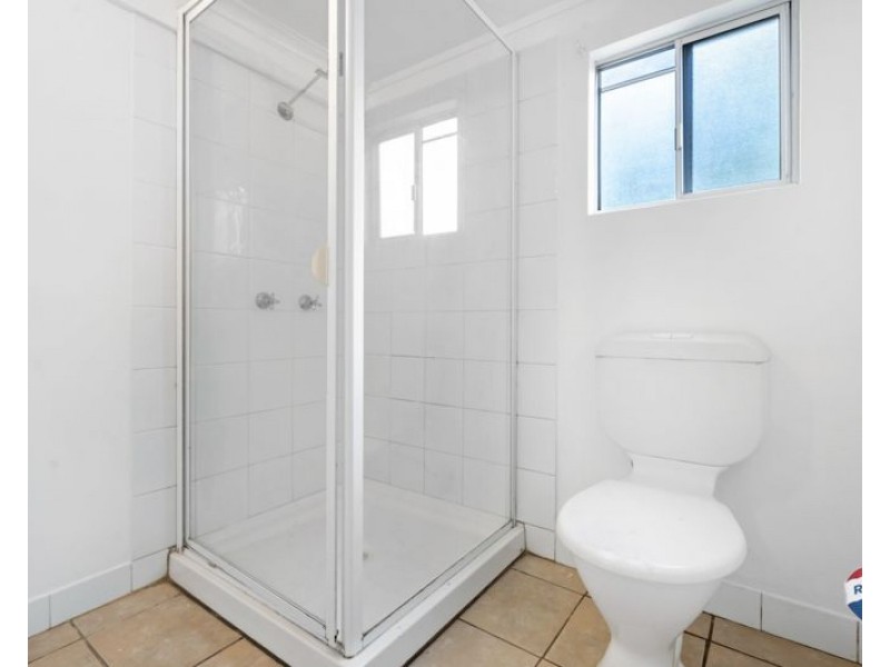 27 Copenhagen St, Wishart QLD 4122