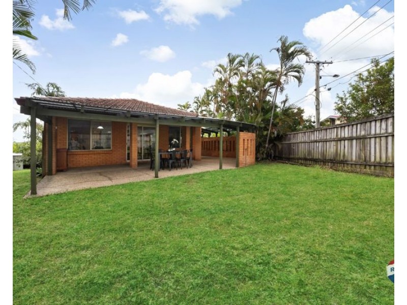 27 Copenhagen St, Wishart QLD 4122