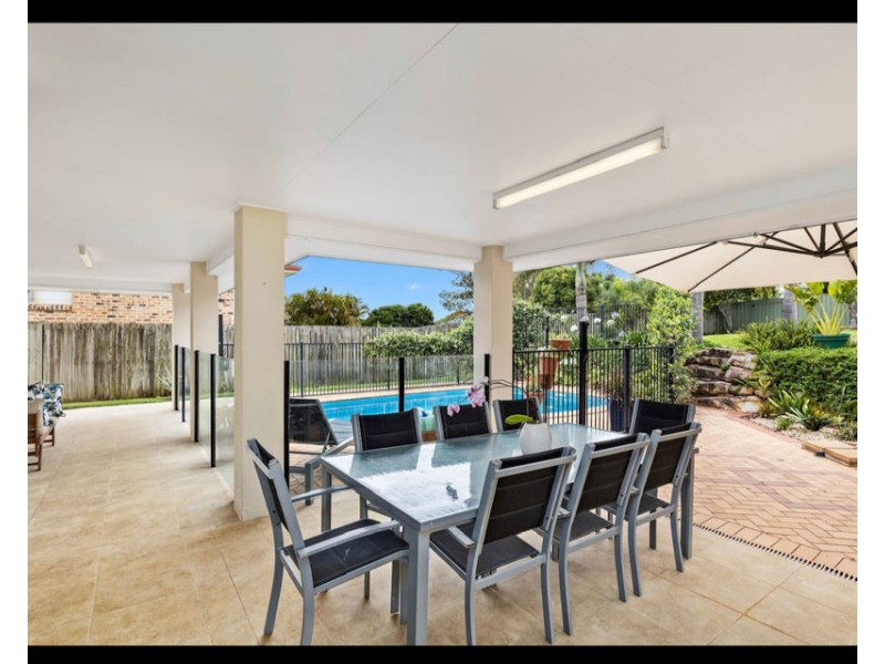 89 Oakleaf St, Eight Mile Plains QLD 4113