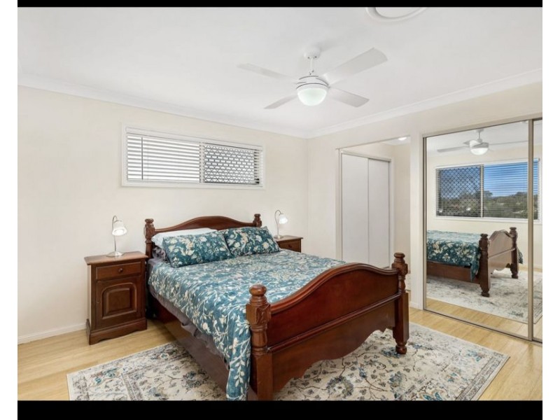 89 Oakleaf St, Eight Mile Plains QLD 4113