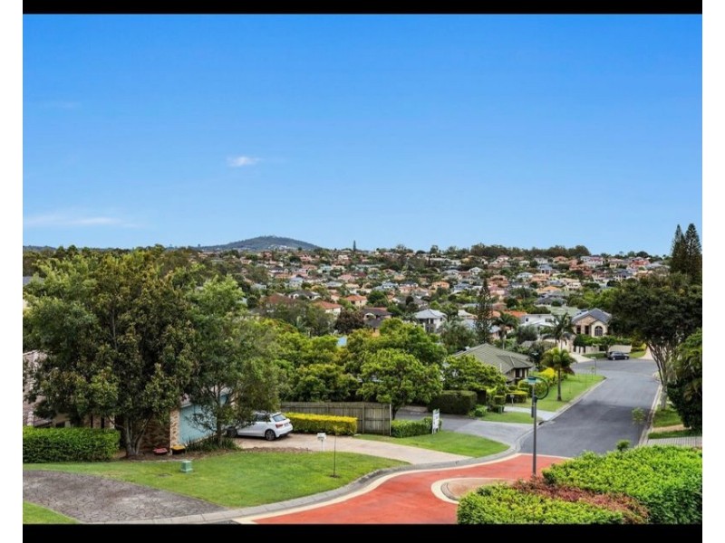 89 Oakleaf St, Eight Mile Plains QLD 4113