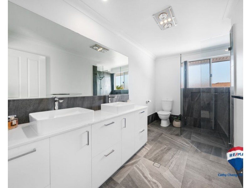 7 Crystal Court, Parkinson QLD 4115